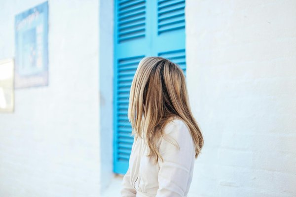 Maîtriser l'Élégance Hivernale : Guide Ultime pour Sélectionner le Cachemire Idéal